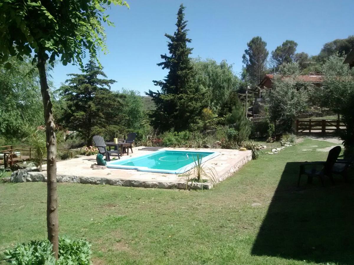 Las Acacias Refugio De Descanso La Falda Exterior foto