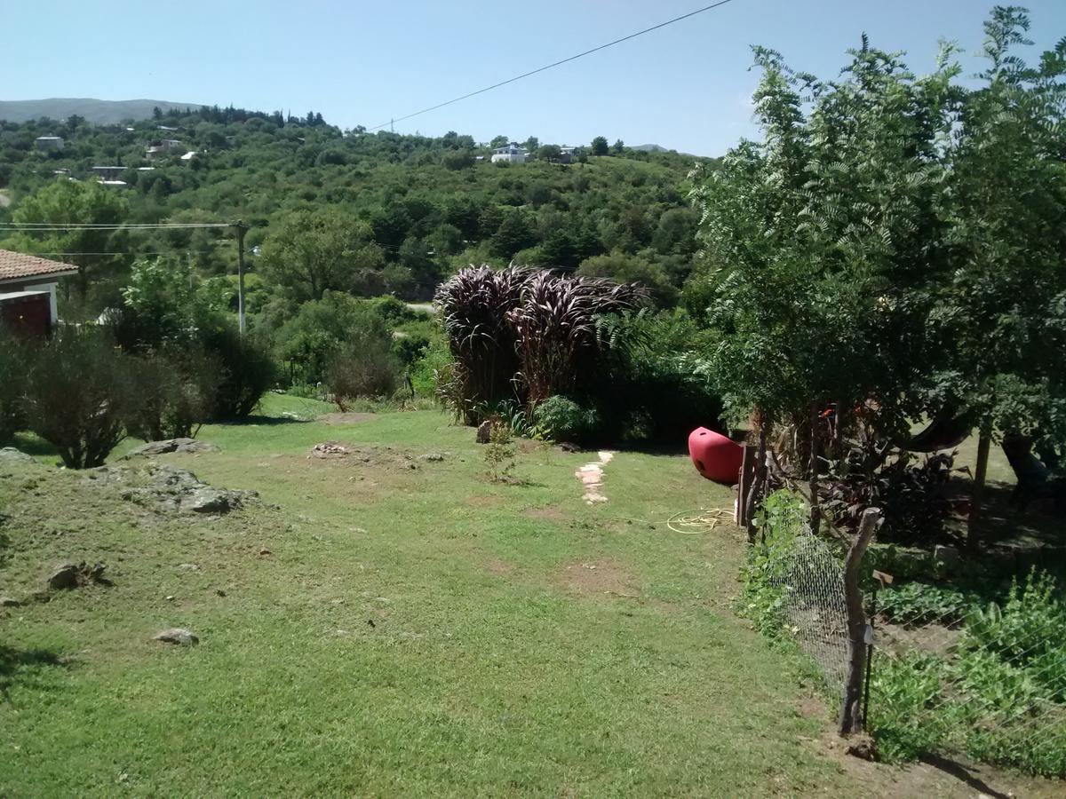Las Acacias Refugio De Descanso La Falda Exterior foto