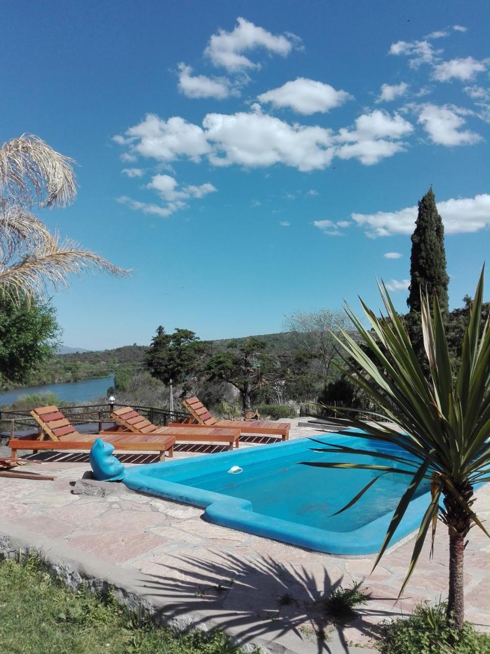 Las Acacias Refugio De Descanso La Falda Exterior foto