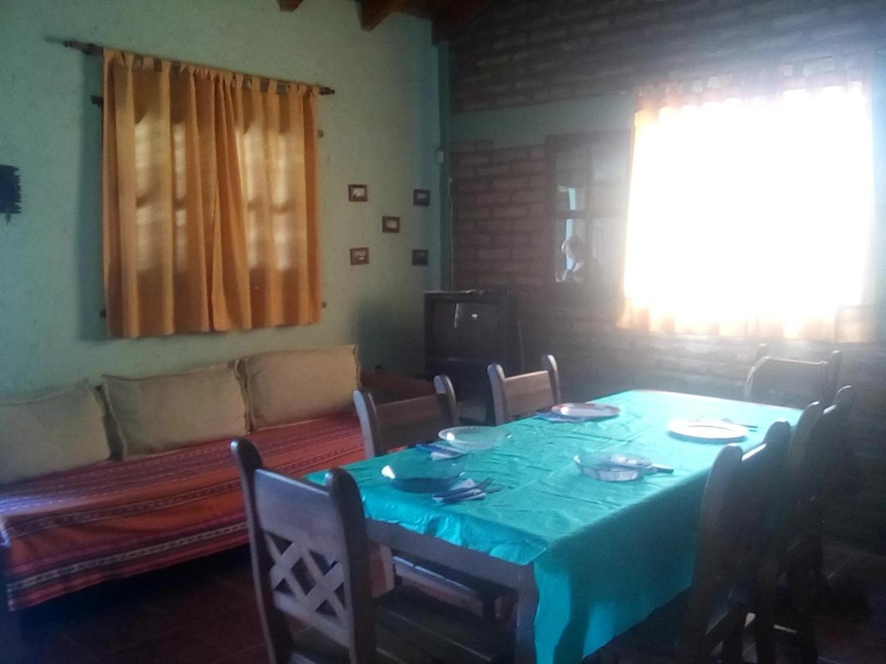 Las Acacias Refugio De Descanso La Falda Exterior foto